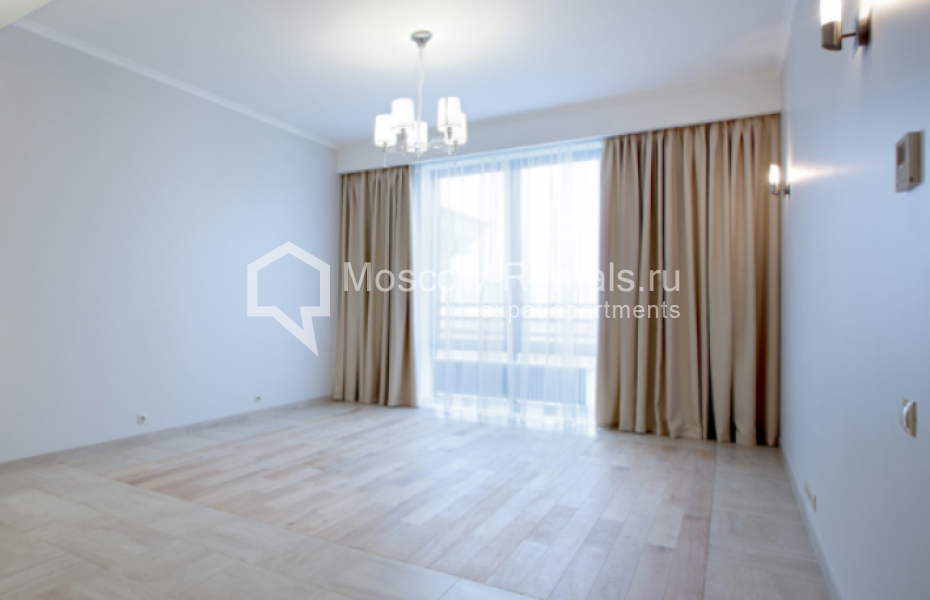 Photo #1 5-room (4 BR) apartment for <a href="http://moscow-rentals.ru/en/articles/long-term-rent" target="_blank">a long-term</a> rent
 in Russia, Moscow, Kazarmennyi lane, 3