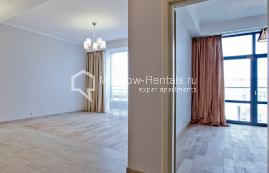 Photo #5 5-room (4 BR) apartment for <a href="http://moscow-rentals.ru/en/articles/long-term-rent" target="_blank">a long-term</a> rent
 in Russia, Moscow, Kazarmennyi lane, 3