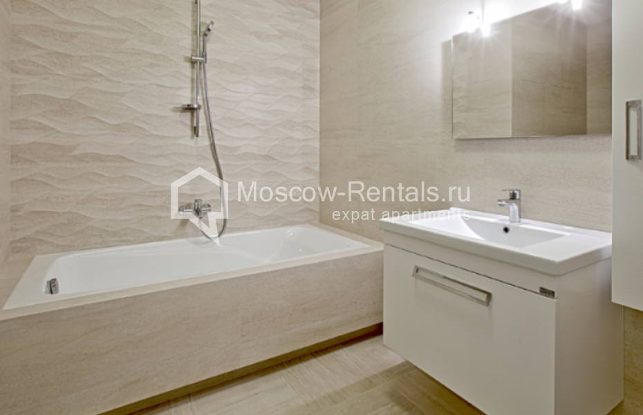 Photo #11 5-room (4 BR) apartment for <a href="http://moscow-rentals.ru/en/articles/long-term-rent" target="_blank">a long-term</a> rent
 in Russia, Moscow, Kazarmennyi lane, 3