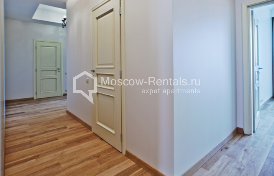 Photo #15 5-room (4 BR) apartment for <a href="http://moscow-rentals.ru/en/articles/long-term-rent" target="_blank">a long-term</a> rent
 in Russia, Moscow, Kazarmennyi lane, 3