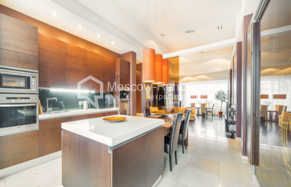 Фото №5 5-комн. кв. в аренду на длительный срок в Россия, Москва, Островной проезд, 6