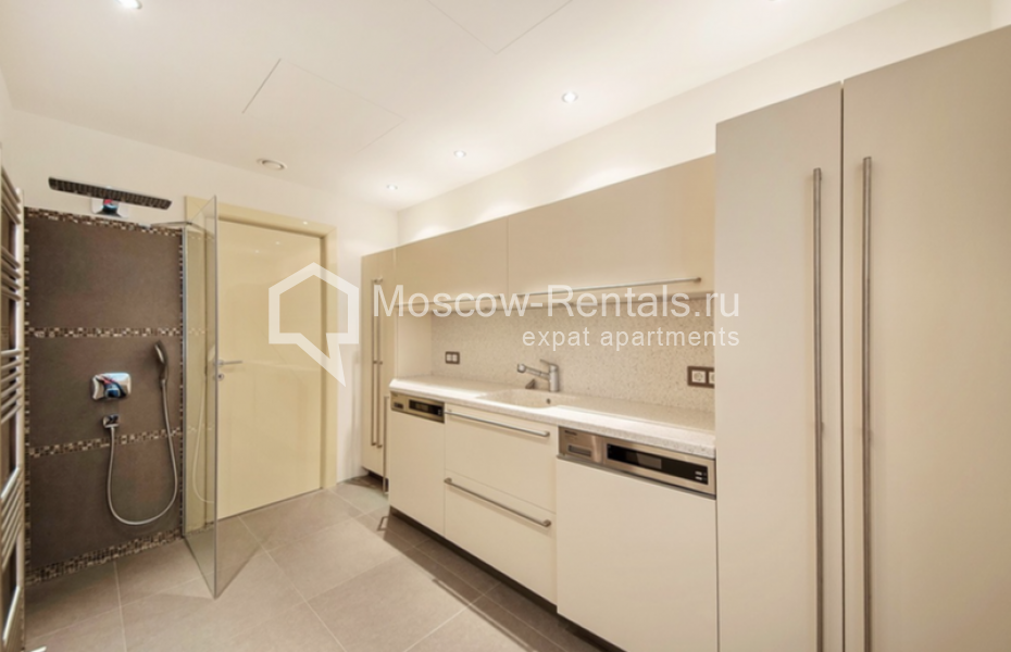 Фото №6 5-комн. кв. в аренду на длительный срок в Россия, Москва, Островной проезд, 8