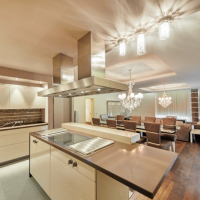 Фото №1 5-комн. кв. в аренду на длительный срок в Россия, Москва, Островной проезд, 8