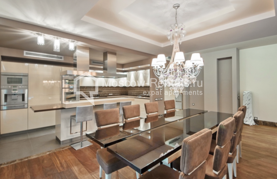 Фото №3 5-комн. кв. в аренду на длительный срок в Россия, Москва, Островной проезд, 8