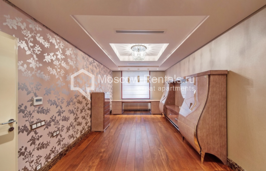 Фото №8 5-комн. кв. в аренду на длительный срок в Россия, Москва, Островной проезд, 8