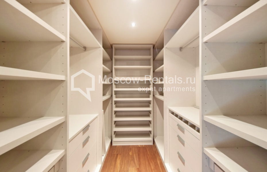 Фото №11 5-комн. кв. в аренду на длительный срок в Россия, Москва, Островной проезд, 8