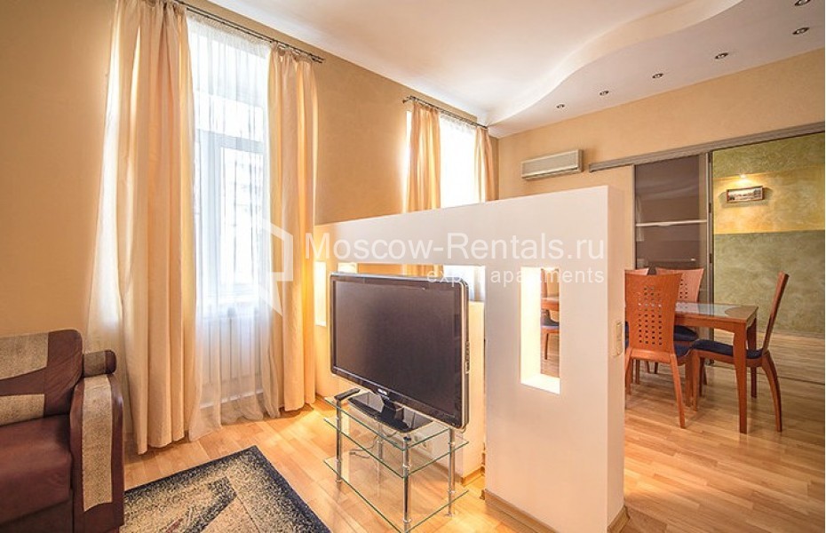 Photo #1 4-room (3 BR) apartment for <a href="http://moscow-rentals.ru/en/articles/long-term-rent" target="_blank">a long-term</a> rent
 in Russia, Moscow, Serafimovicha str, 2