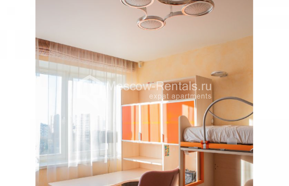 Photo #12 4-room (3 BR) apartment for <a href="http://moscow-rentals.ru/en/articles/long-term-rent" target="_blank">a long-term</a> rent
 in Russia, Moscow, Garibaldi str, 15