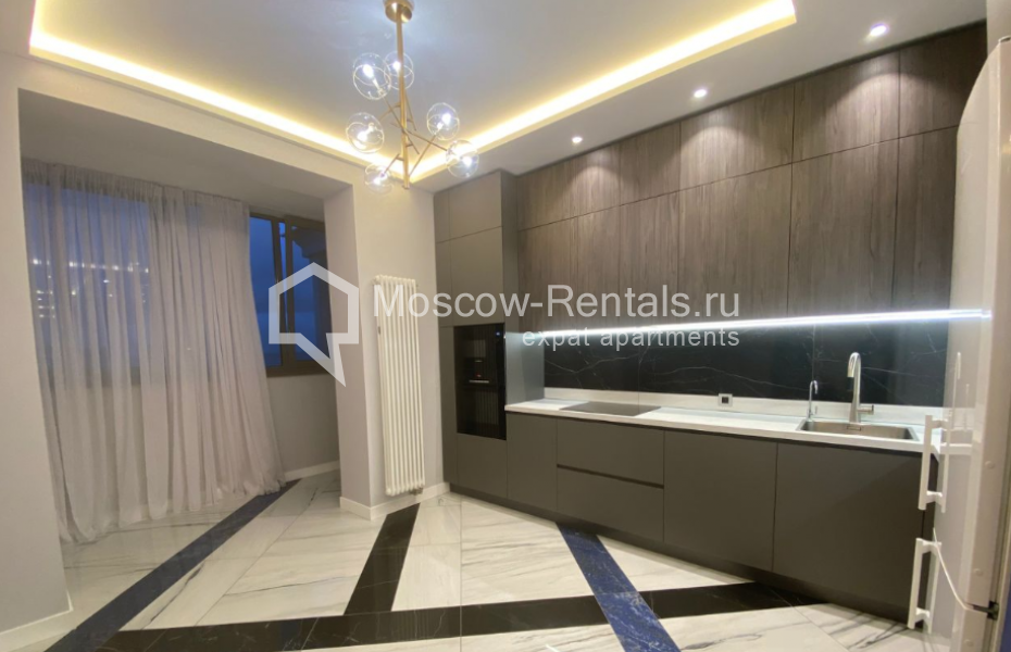 Photo #4 4-room (3 BR) apartment for <a href="http://moscow-rentals.ru/en/articles/long-term-rent" target="_blank">a long-term</a> rent
 in Russia, Moscow, Serpukhovskyi val, 21к2