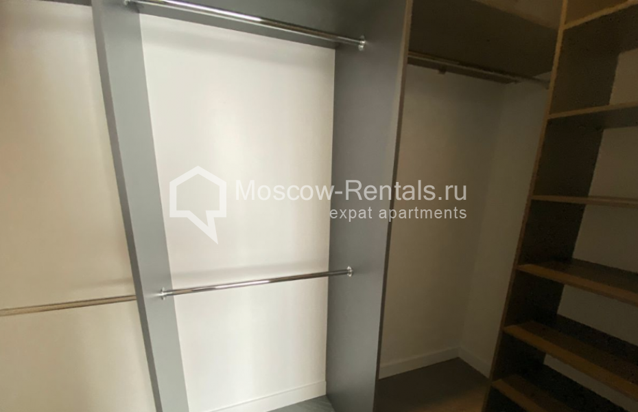 Photo #11 4-room (3 BR) apartment for <a href="http://moscow-rentals.ru/en/articles/long-term-rent" target="_blank">a long-term</a> rent
 in Russia, Moscow, Serpukhovskyi val, 21к2