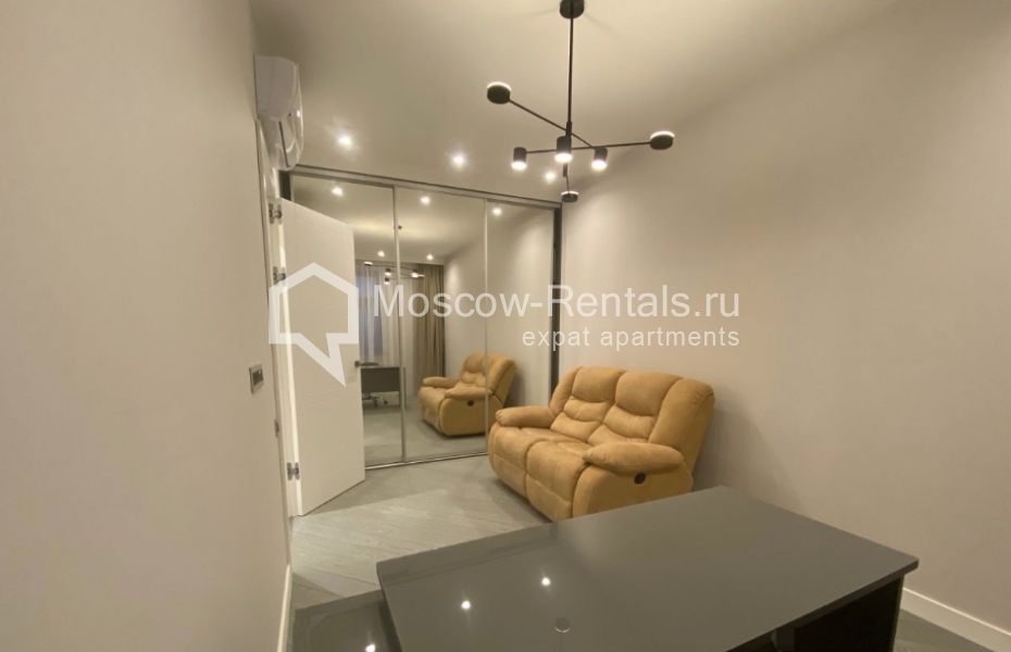 Photo #15 4-room (3 BR) apartment for <a href="http://moscow-rentals.ru/en/articles/long-term-rent" target="_blank">a long-term</a> rent
 in Russia, Moscow, Serpukhovskyi val, 21к2