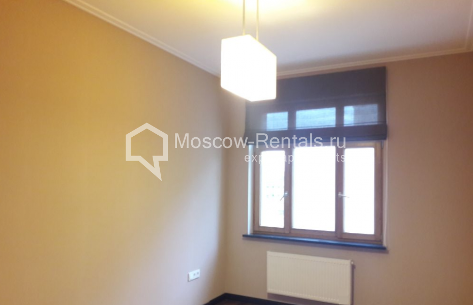 Photo #6 4-room (3 BR) apartment for <a href="http://moscow-rentals.ru/en/articles/long-term-rent" target="_blank">a long-term</a> rent
 in Russia, Moscow, Lomonosovskyi prosp, 25к3