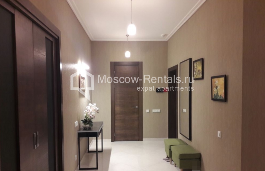 Photo #7 4-room (3 BR) apartment for <a href="http://moscow-rentals.ru/en/articles/long-term-rent" target="_blank">a long-term</a> rent
 in Russia, Moscow, Lomonosovskyi prosp, 25к3