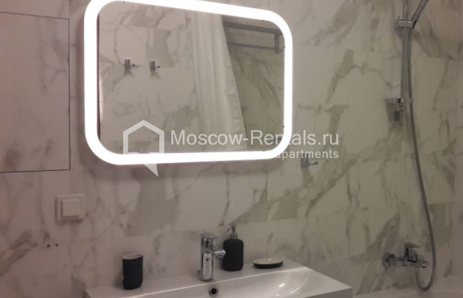Photo #10 4-room (3 BR) apartment for <a href="http://moscow-rentals.ru/en/articles/long-term-rent" target="_blank">a long-term</a> rent
 in Russia, Moscow, Lomonosovskyi prosp, 25к3