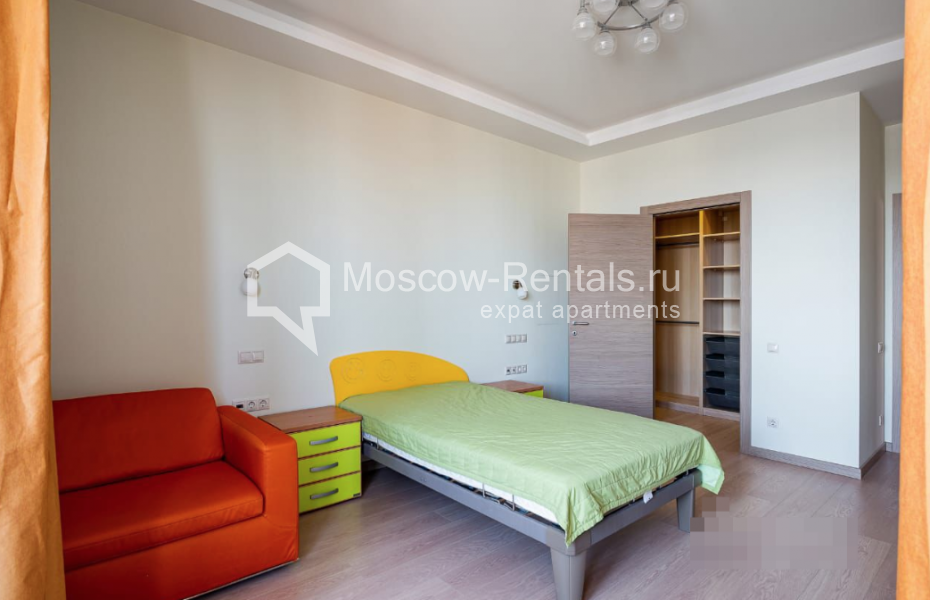 Photo #8 4-room (3 BR) apartment for <a href="http://moscow-rentals.ru/en/articles/long-term-rent" target="_blank">a long-term</a> rent
 in Russia, Moscow, Leninskyi prosp, 92к1