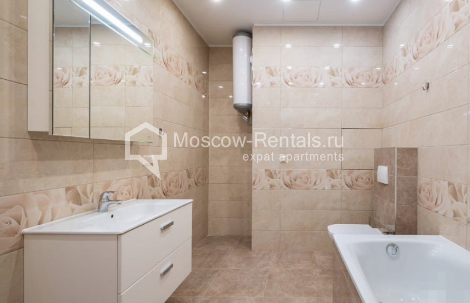 Photo #15 4-room (3 BR) apartment for <a href="http://moscow-rentals.ru/en/articles/long-term-rent" target="_blank">a long-term</a> rent
 in Russia, Moscow, Leninskyi prosp, 92к1
