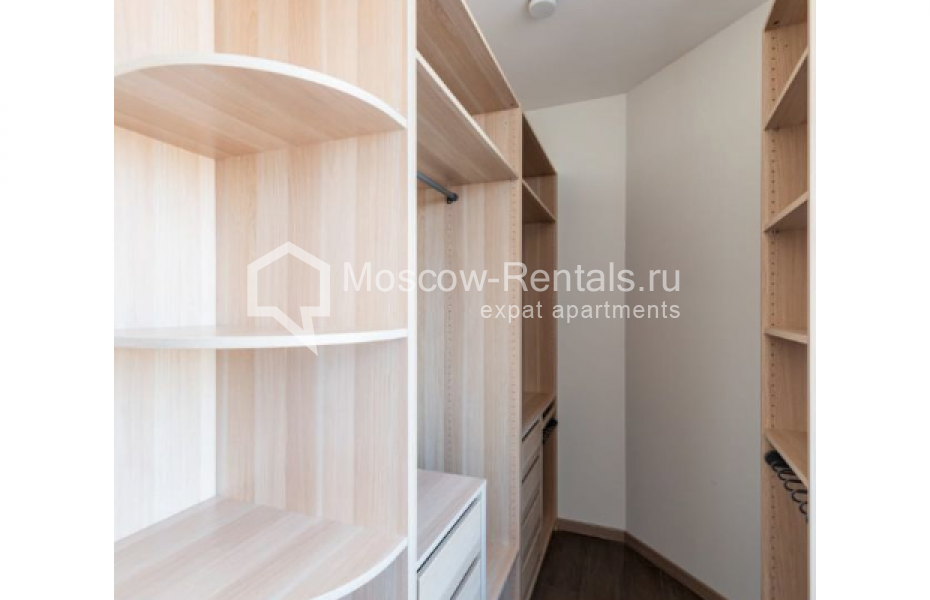 Photo #21 4-room (3 BR) apartment for <a href="http://moscow-rentals.ru/en/articles/long-term-rent" target="_blank">a long-term</a> rent
 in Russia, Moscow, Leninskyi prosp, 92к1