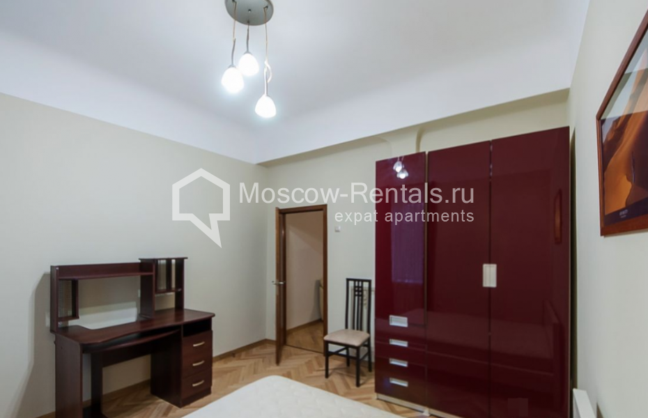 Photo #12 3-room (2 BR) apartment for <a href="http://moscow-rentals.ru/en/articles/long-term-rent" target="_blank">a long-term</a> rent
 in Russia, Moscow, Vasilievskaya str, 15