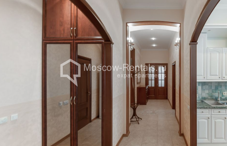 Photo #4 3-room (2 BR) apartment for <a href="http://moscow-rentals.ru/en/articles/long-term-rent" target="_blank">a long-term</a> rent
 in Russia, Moscow, Varsonofievskyi lane, 4С1