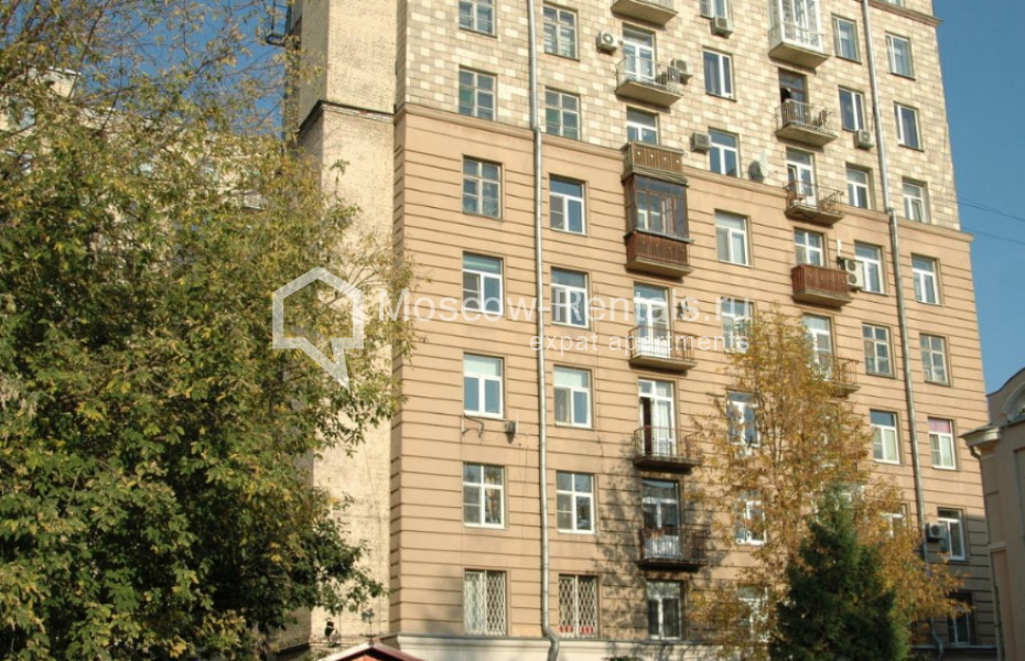 Photo #13 3-room (2 BR) apartment for <a href="http://moscow-rentals.ru/en/articles/long-term-rent" target="_blank">a long-term</a> rent
 in Russia, Moscow, Karetnyi ryad, 5/10С2