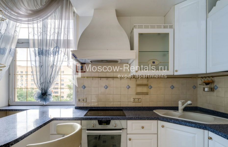 Photo #16 3-room (2 BR) apartment for <a href="http://moscow-rentals.ru/en/articles/long-term-rent" target="_blank">a long-term</a> rent
 in Russia, Moscow, 1st Tverskaya-Yamskaya str, 36С1