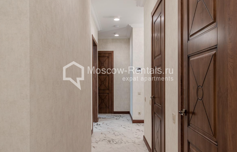 Photo #8 5-room (4 BR) apartment for <a href="http://moscow-rentals.ru/en/articles/long-term-rent" target="_blank">a long-term</a> rent
 in Russia, Moscow, Vavilova str, 4