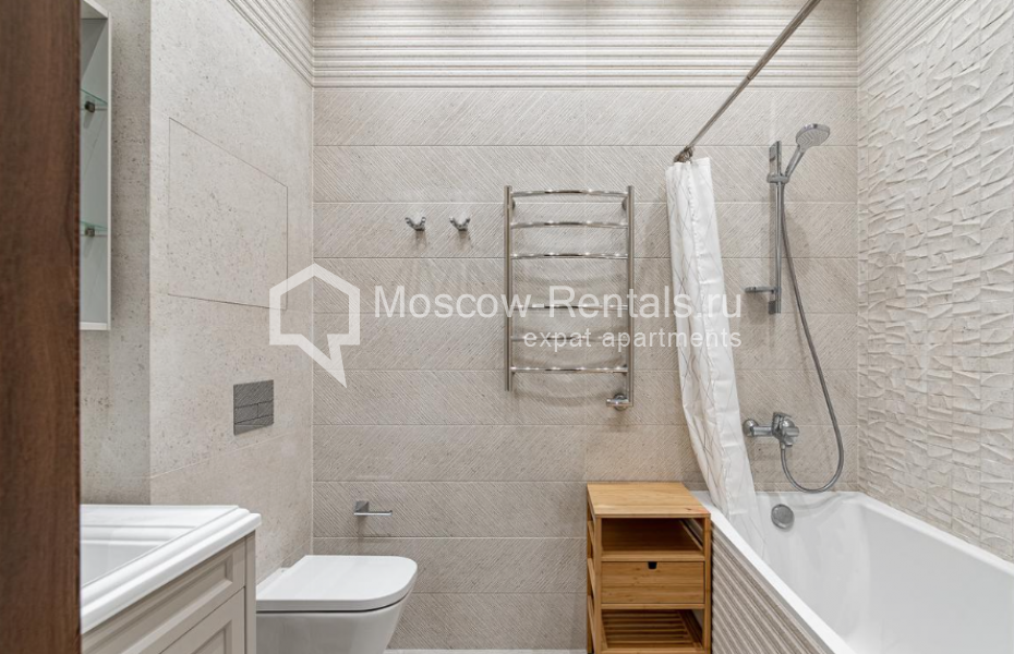 Photo #14 5-room (4 BR) apartment for <a href="http://moscow-rentals.ru/en/articles/long-term-rent" target="_blank">a long-term</a> rent
 in Russia, Moscow, Vavilova str, 4