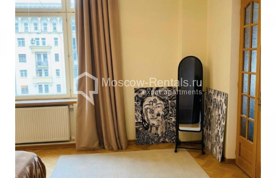 Photo #15 3-room (2 BR) apartment for <a href="http://moscow-rentals.ru/en/articles/long-term-rent" target="_blank">a long-term</a> rent
 in Russia, Moscow, Tverskaya str, 9