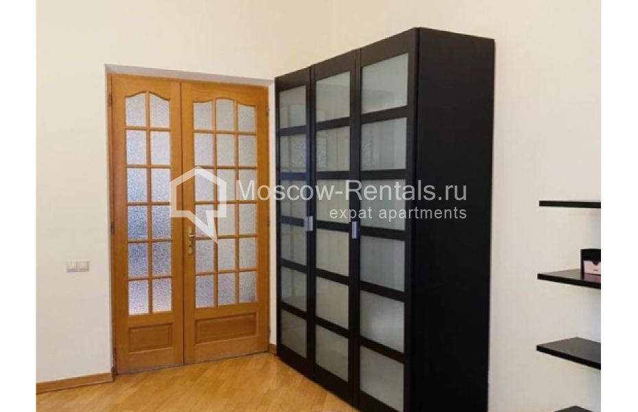 Photo #11 3-room (2 BR) apartment for <a href="http://moscow-rentals.ru/en/articles/long-term-rent" target="_blank">a long-term</a> rent
 in Russia, Moscow, Tverskaya str, 9