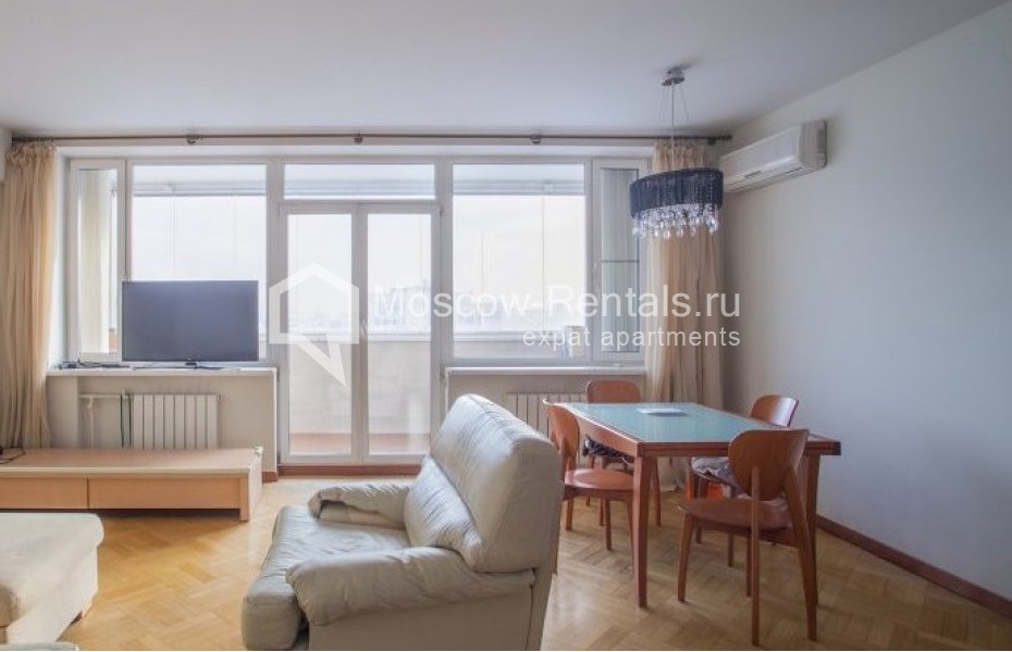 Photo #3 3-room (2 BR) apartment for <a href="http://moscow-rentals.ru/en/articles/long-term-rent" target="_blank">a long-term</a> rent
 in Russia, Moscow, B. Bronnaya str, 2/6