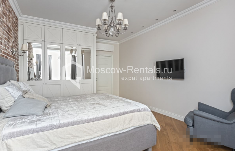 Photo #7 3-room (2 BR) apartment for <a href="http://moscow-rentals.ru/en/articles/long-term-rent" target="_blank">a long-term</a> rent
 in Russia, Moscow, Lomonosovskyi prosp, 25к5