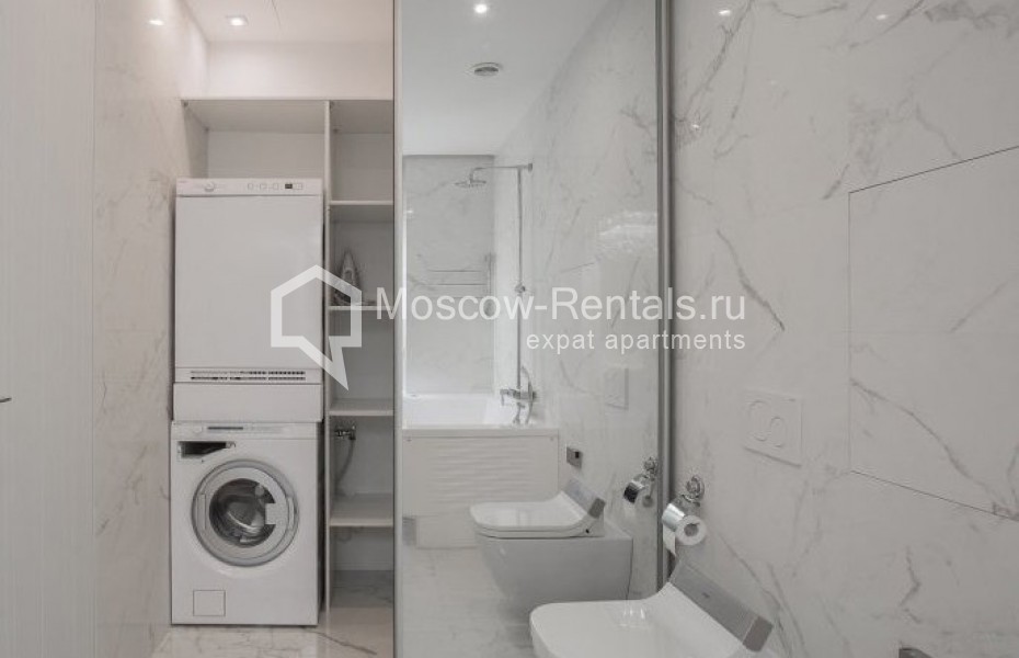 Photo #9 3-room (2 BR) apartment for <a href="http://moscow-rentals.ru/en/articles/long-term-rent" target="_blank">a long-term</a> rent
 in Russia, Moscow, Mosfilmovskaya str, 8