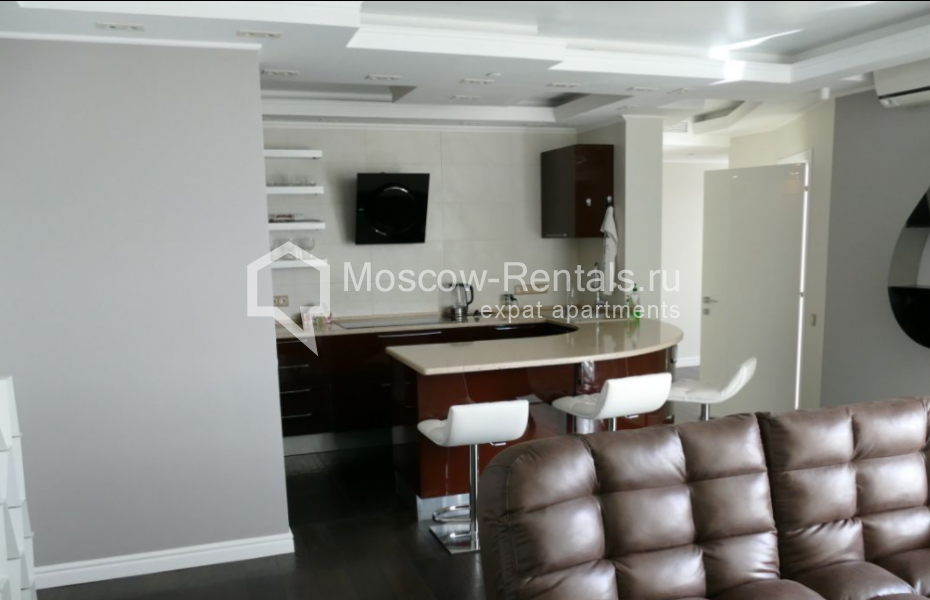 Photo #1 3-room (2 BR) apartment for <a href="http://moscow-rentals.ru/en/articles/long-term-rent" target="_blank">a long-term</a> rent
 in Russia, Moscow, Khoroshevskoe shosse, 12к1