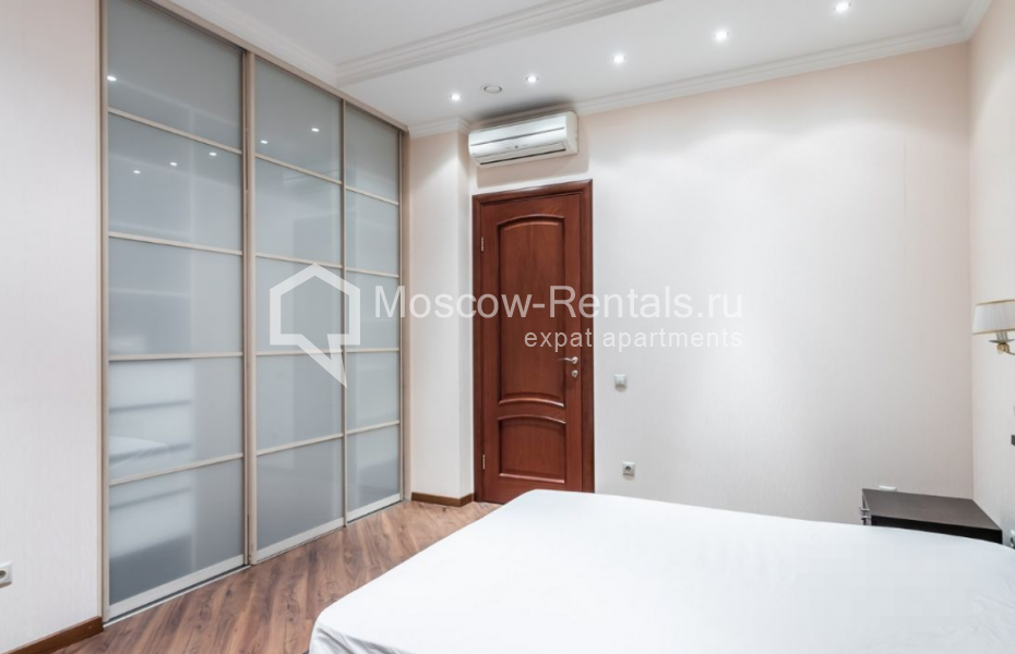 Photo #8 3-room (2 BR) apartment for <a href="http://moscow-rentals.ru/en/articles/long-term-rent" target="_blank">a long-term</a> rent
 in Russia, Moscow, M. Nikolopeskovskyi lane, 8