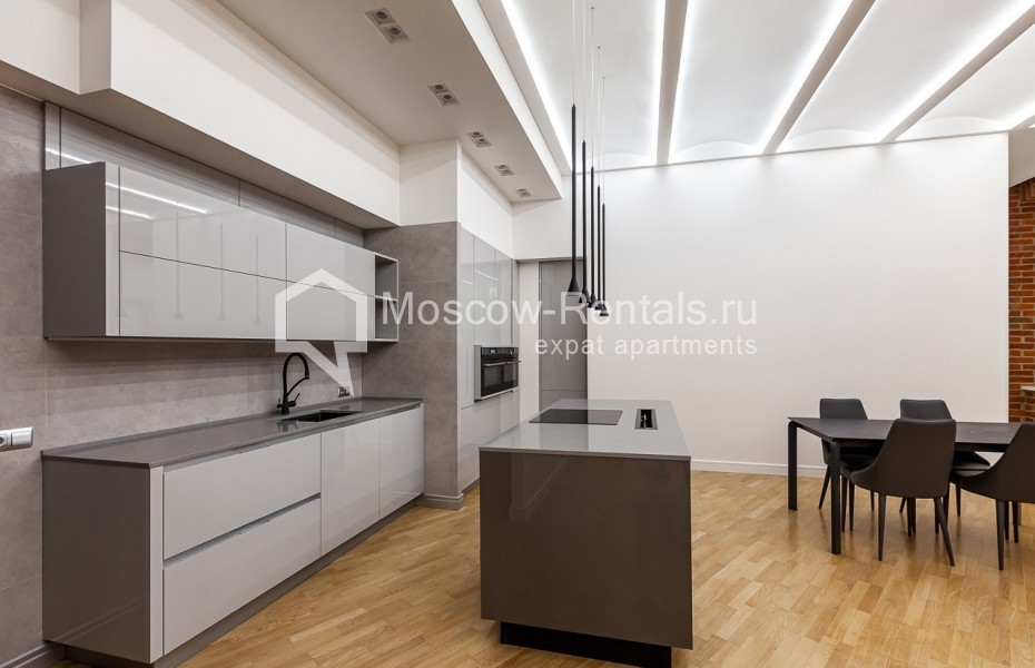 Photo #2 5-room (4 BR) apartment for <a href="http://moscow-rentals.ru/en/articles/long-term-rent" target="_blank">a long-term</a> rent
 in Russia, Moscow, Gogolevskyi lane, 23