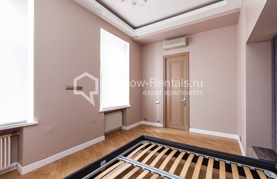 Photo #10 5-room (4 BR) apartment for <a href="http://moscow-rentals.ru/en/articles/long-term-rent" target="_blank">a long-term</a> rent
 in Russia, Moscow, Gogolevskyi lane, 23