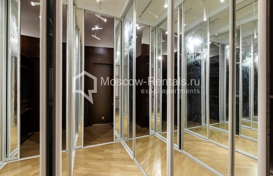 Photo #17 5-room (4 BR) apartment for <a href="http://moscow-rentals.ru/en/articles/long-term-rent" target="_blank">a long-term</a> rent
 in Russia, Moscow, Gogolevskyi lane, 23