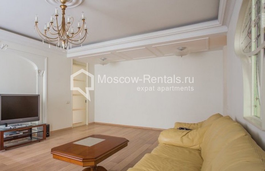 Photo #2 4-room (3 BR) apartment for <a href="http://moscow-rentals.ru/en/articles/long-term-rent" target="_blank">a long-term</a> rent
 in Russia, Moscow, M. Kozikhinskyi lane, 7