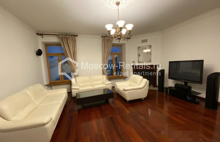 Photo #4 4-room (3 BR) apartment for <a href="http://moscow-rentals.ru/en/articles/long-term-rent" target="_blank">a long-term</a> rent
 in Russia, Moscow, Prechistenka str, 24/1