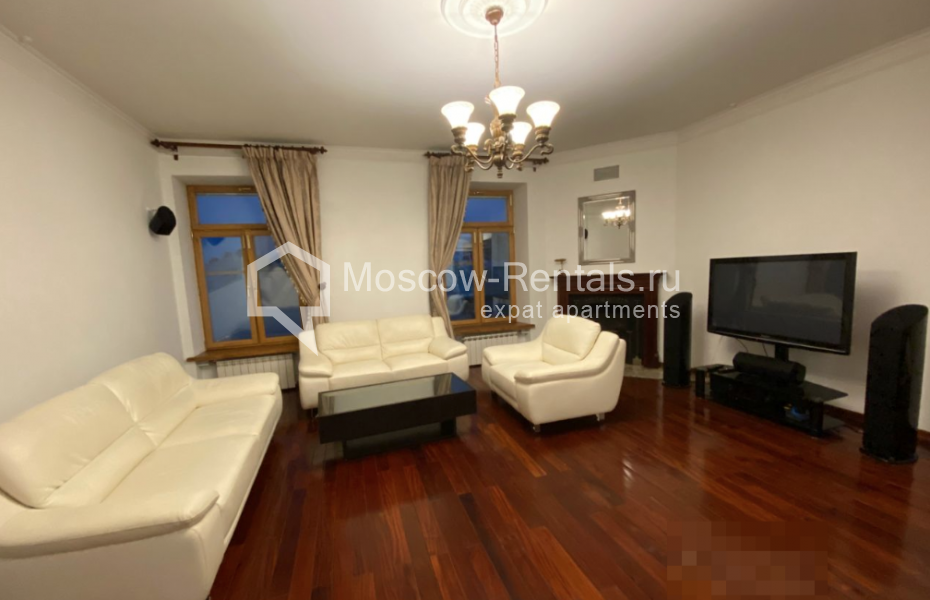 Photo #5 4-room (3 BR) apartment for <a href="http://moscow-rentals.ru/en/articles/long-term-rent" target="_blank">a long-term</a> rent
 in Russia, Moscow, Prechistenka str, 24/1