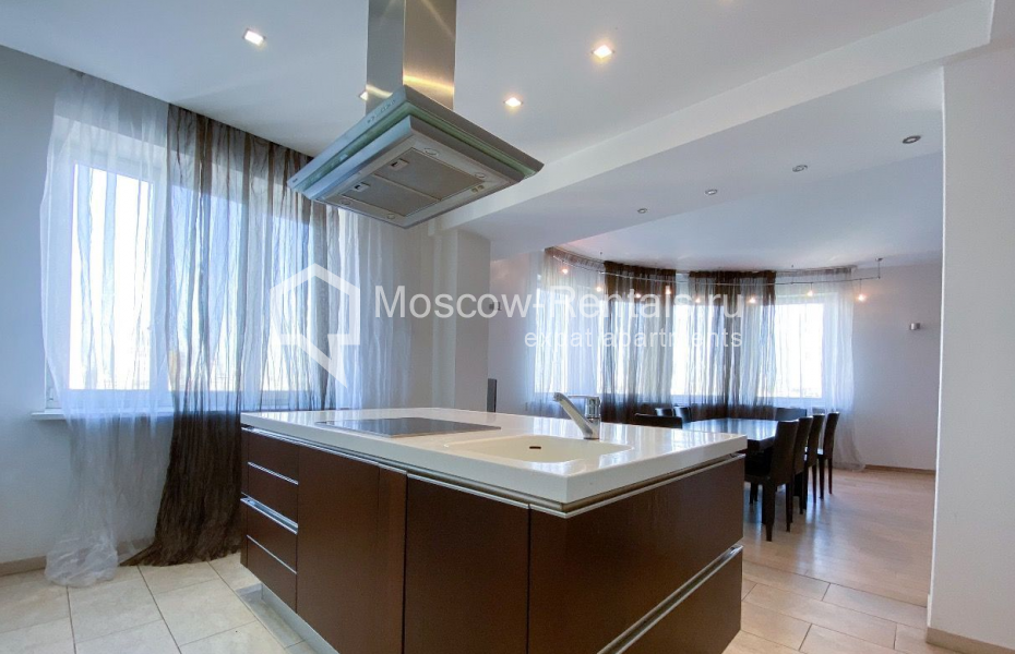 Photo #3 5-room (4 BR) apartment for <a href="http://moscow-rentals.ru/en/articles/long-term-rent" target="_blank">a long-term</a> rent
 in Russia, Moscow, Grokholskyi lane, 28