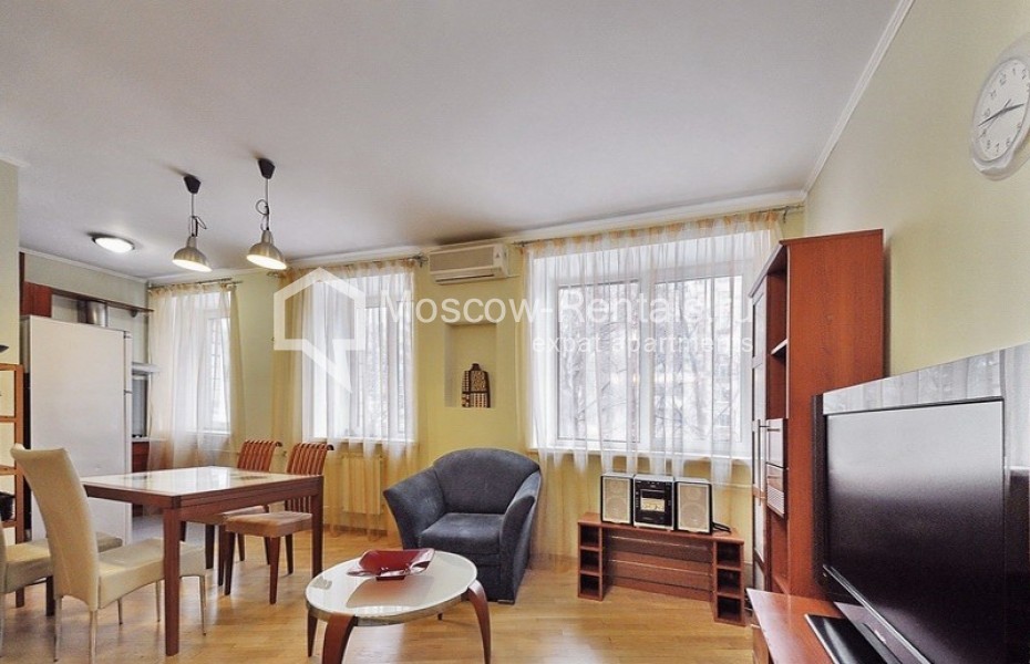 Photo #4 2-room (1 BR) apartment for <a href="http://moscow-rentals.ru/en/articles/long-term-rent" target="_blank">a long-term</a> rent
 in Russia, Moscow, Komsomolsky prosp, 34
