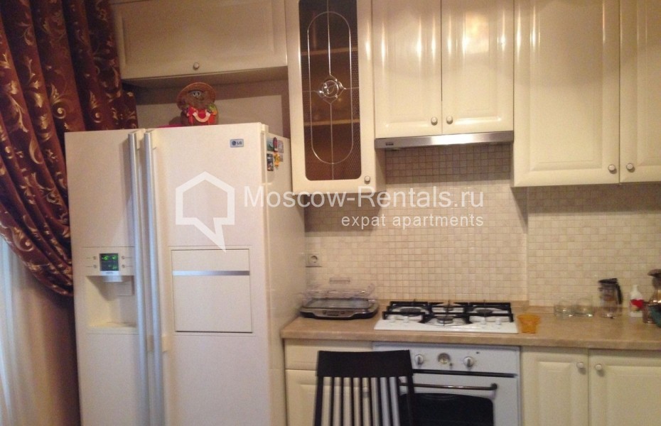 Photo #8 3-room (2 BR) apartment for <a href="http://moscow-rentals.ru/en/articles/long-term-rent" target="_blank">a long-term</a> rent
 in Russia, Moscow, Kievskaya str, 20