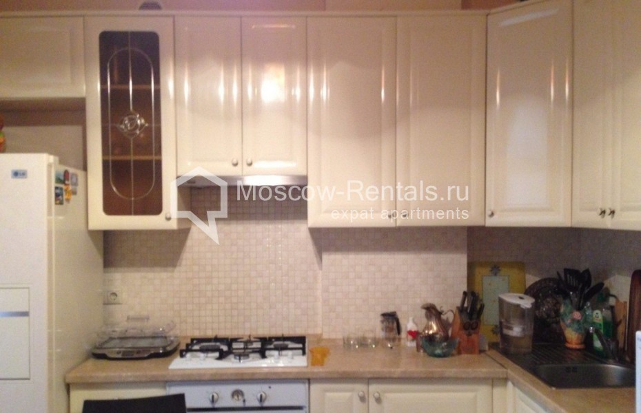 Photo #7 3-room (2 BR) apartment for <a href="http://moscow-rentals.ru/en/articles/long-term-rent" target="_blank">a long-term</a> rent
 in Russia, Moscow, Kievskaya str, 20