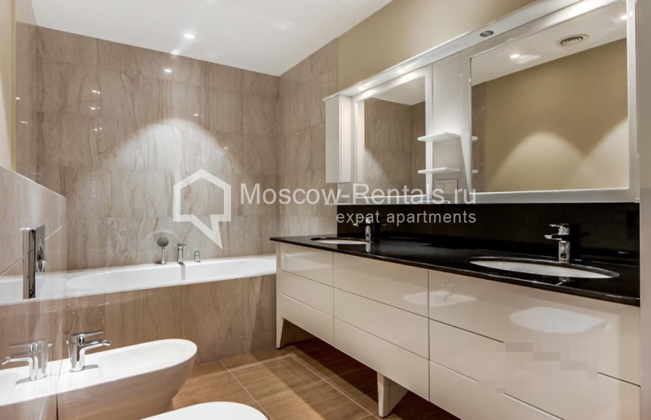 Photo #8 3-room (2 BR) apartment for <a href="http://moscow-rentals.ru/en/articles/long-term-rent" target="_blank">a long-term</a> rent
 in Russia, Moscow, 1st Krasnogvardeiskyi proezd, 15
