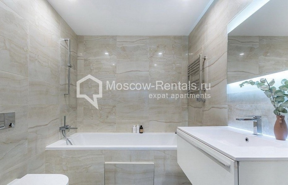 Photo #10 3-room (2 BR) apartment for <a href="http://moscow-rentals.ru/en/articles/long-term-rent" target="_blank">a long-term</a> rent
 in Russia, Moscow, 1st Krasnogvardeiskyi lane, 21с2