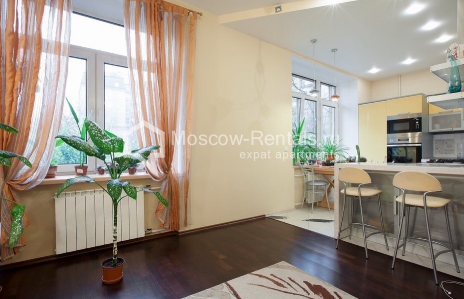 Photo #14 2-room (1 BR) apartment for <a href="http://moscow-rentals.ru/en/articles/long-term-rent" target="_blank">a long-term</a> rent
 in Russia, Moscow, Frunzenskaya emb, 36/2