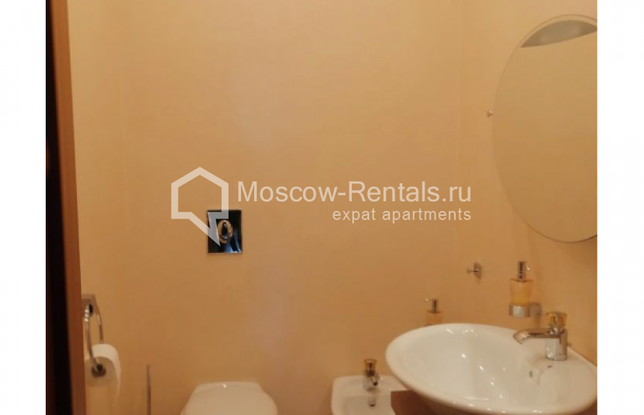 Photo #15 4-room (3 BR) apartment for <a href="http://moscow-rentals.ru/en/articles/long-term-rent" target="_blank">a long-term</a> rent
 in Russia, Moscow, Gilyarovskogo str, 7