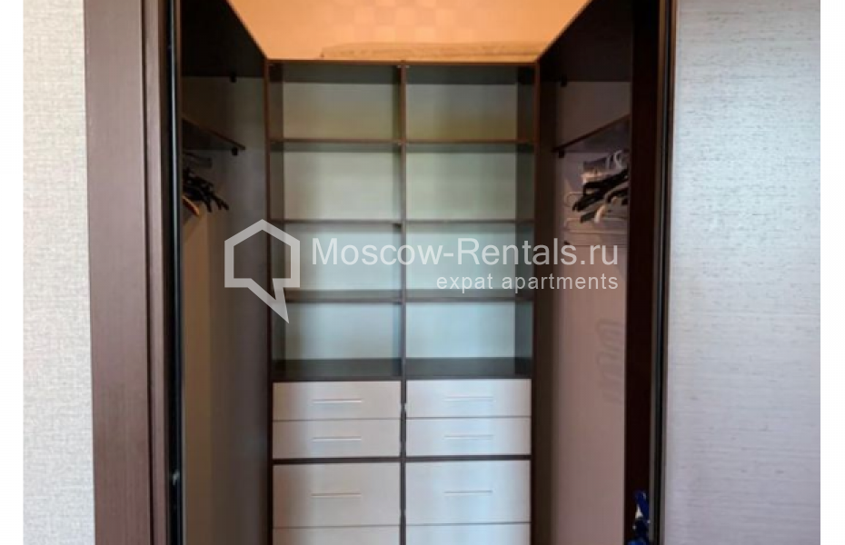 Photo #7 3-room (2 BR) apartment for <a href="http://moscow-rentals.ru/en/articles/long-term-rent" target="_blank">a long-term</a> rent
 in Russia, Moscow, Gilyarovskogo str, 50