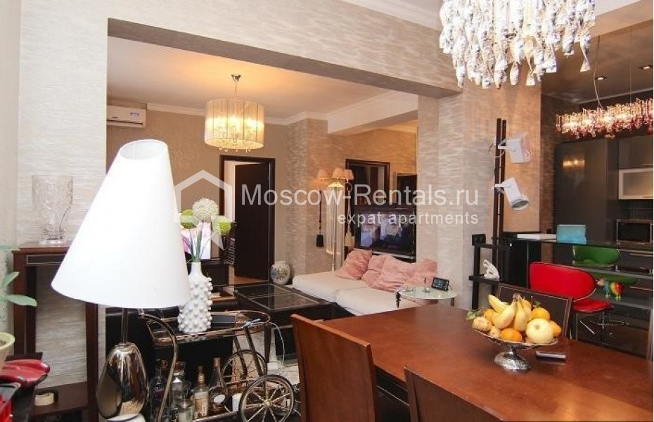 Photo #2 3-room (2 BR) apartment for <a href="http://moscow-rentals.ru/en/articles/long-term-rent" target="_blank">a long-term</a> rent
 in Russia, Moscow, Mansurovsky lane, 6